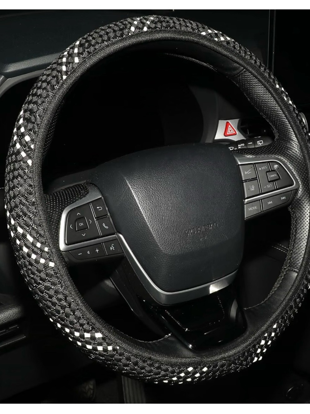 Elastic Mesh Car Steering Wheel Cover, Cute Black White, 15 Inch